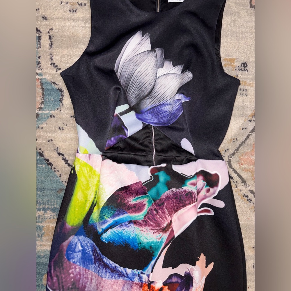 Finders keepers floral pencil skirt cutout dress - Picture 4 of 6